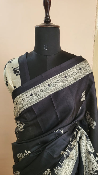 Black and White Ethnic Print Saree with Traditional Animal Motifs & Contrast Border – Elegant Festive Wear