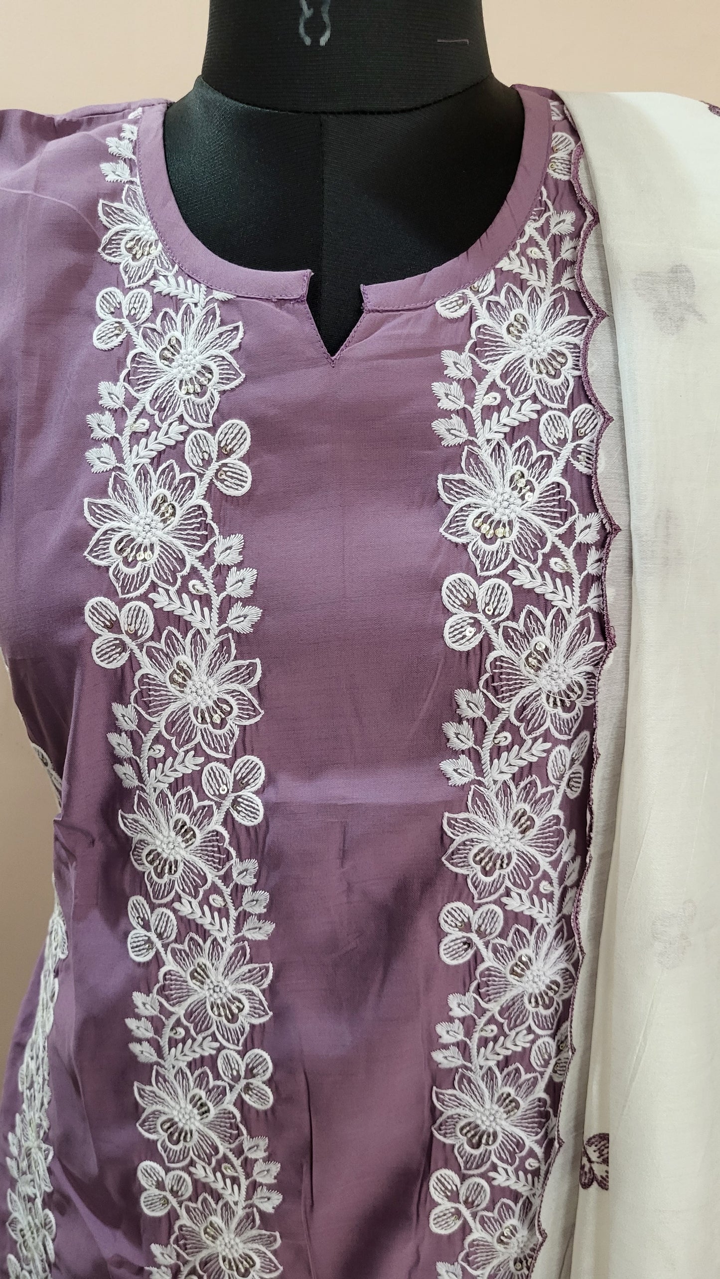 Lavender Embroidered Kurta Set with White Dupatta